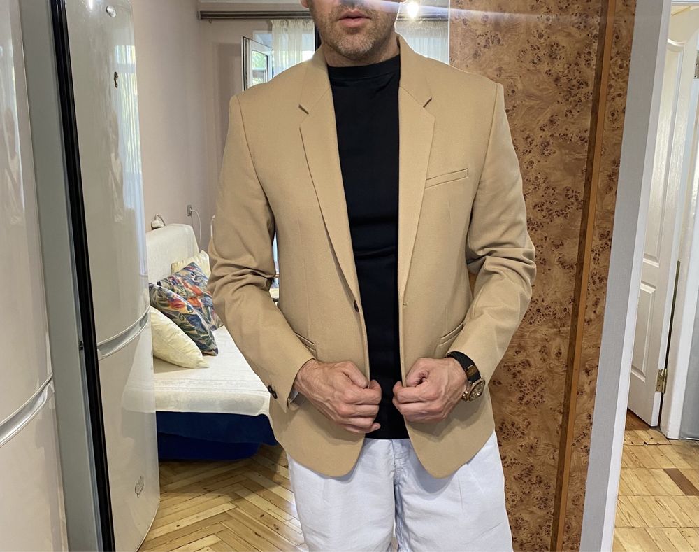 Мужской пиджак Zara в отличном состоянии,размер L