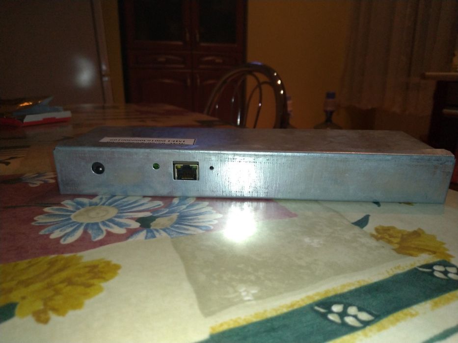 Комутатор світч switch мережевий розгалужувач обладнання