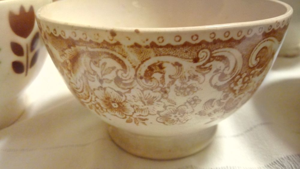 Tigelas de barro antigas