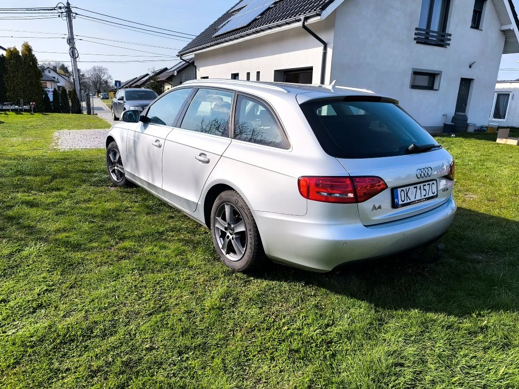 Audi A4 B8 120 km 2011 r