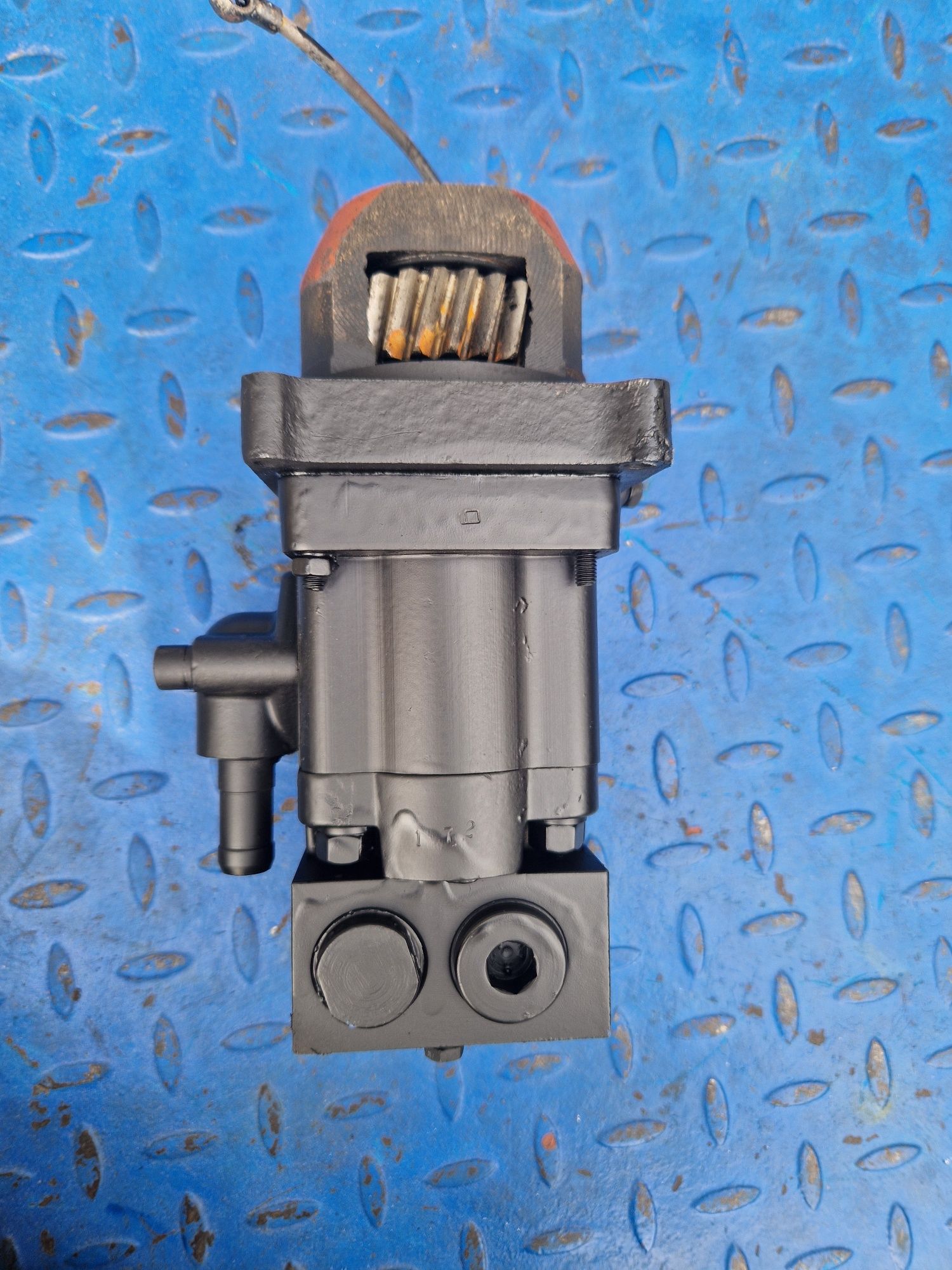 Pompa hydrauliczna zębata do silnika Perkins