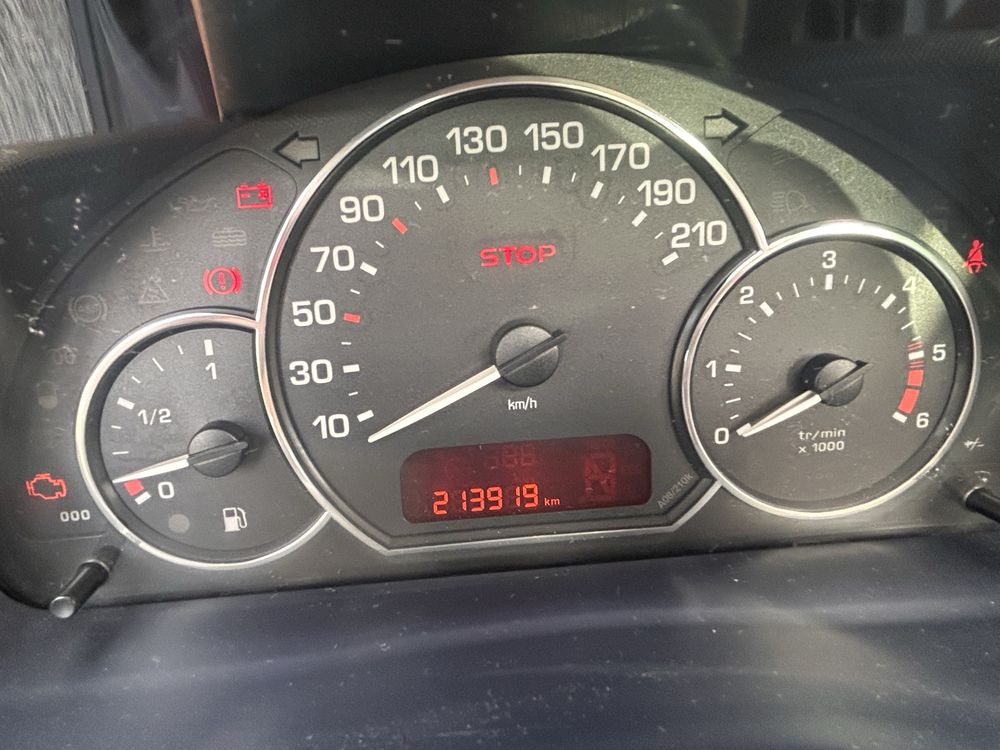 Peugeot 1007 preto 1.4 HDI tecto de abrir electrico panoramico