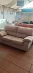 Sofa creme de 2 lugares