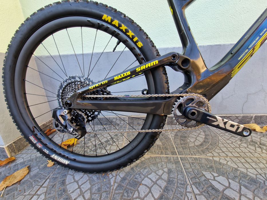 Scott Spark team issue