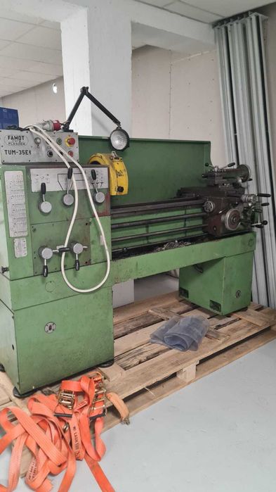 Tokarka uniwersalna TUM 35E