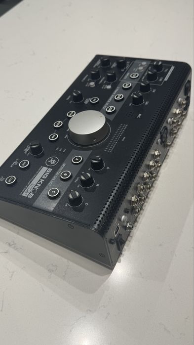 Controlador monitor Mackie Big Knob Studio+