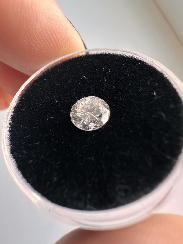 Золота каблучка з природни діамантом,кольцо бриллиантом 0.65 ct(5.5 мм