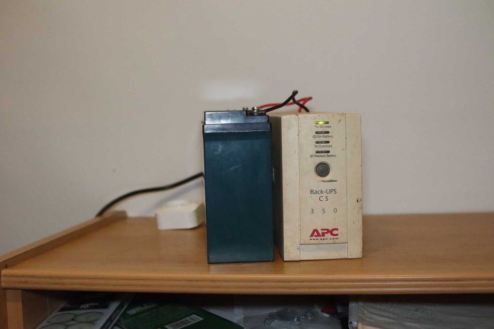 Зарядна станція  UPS 350VA з тяговою батареею батареею 32АГ