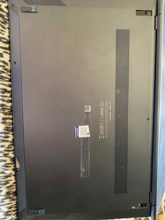 Asus ZenBook UX425J i7-1065G7 16 RAM  512 SSD