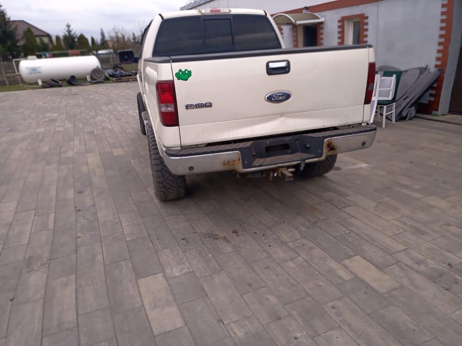Ford F150 Limitat Silnik 5,4L karoseria