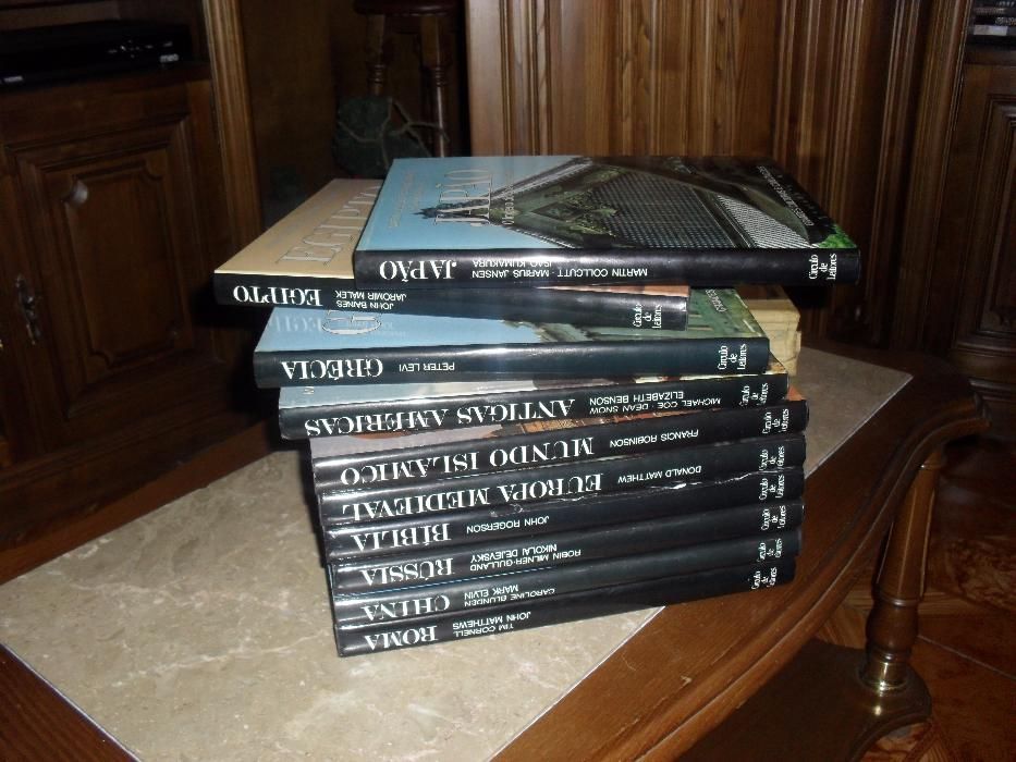 Colecção com 20 anos aproximadamente.