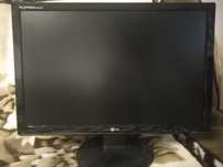 LG Flatron W2242S 22 cale