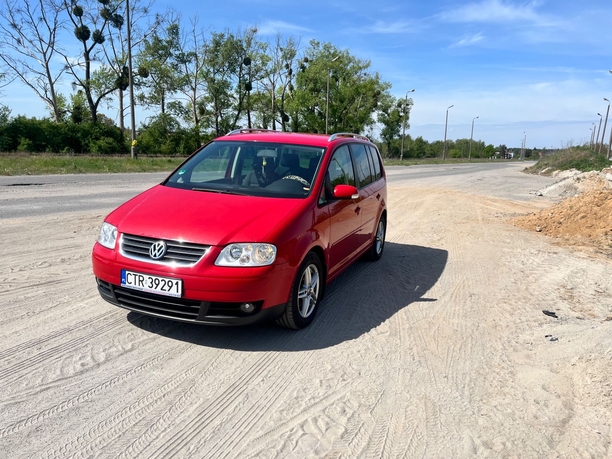 VW Touran 2.0 TDI DSG • Zadbany • 2 komplety felg