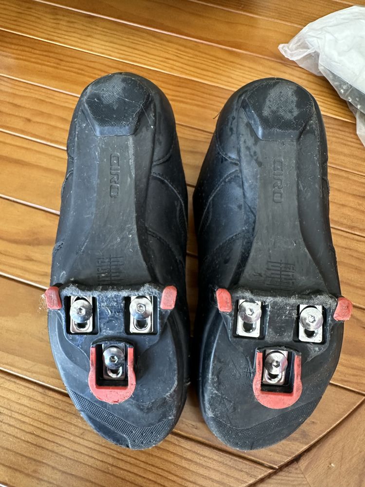 Sapatos estrada GiRO 42