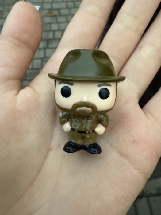 продам фигурку из киндера осд