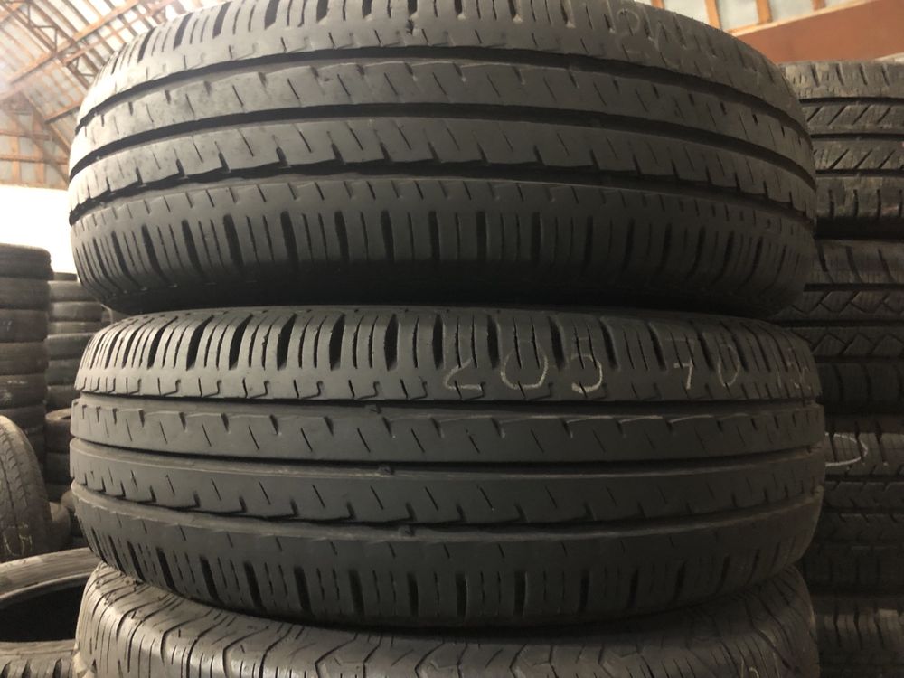 Шины 205/70 15с Hankook Vantra LT пара