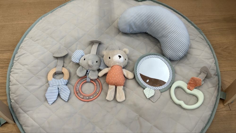 Розвиваючий килимок Ingenuity "Cozy Spot"