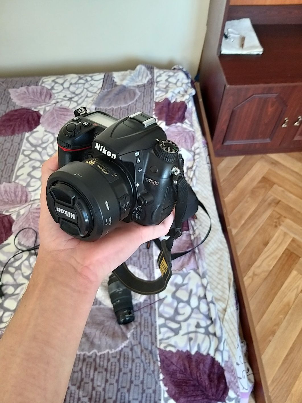 Продам фотоаппарат Nikon d7000 и комплектацию к нему