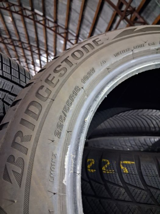 225/55 R18 Bridgestone Blizzak LM 001 Комплект , Пара