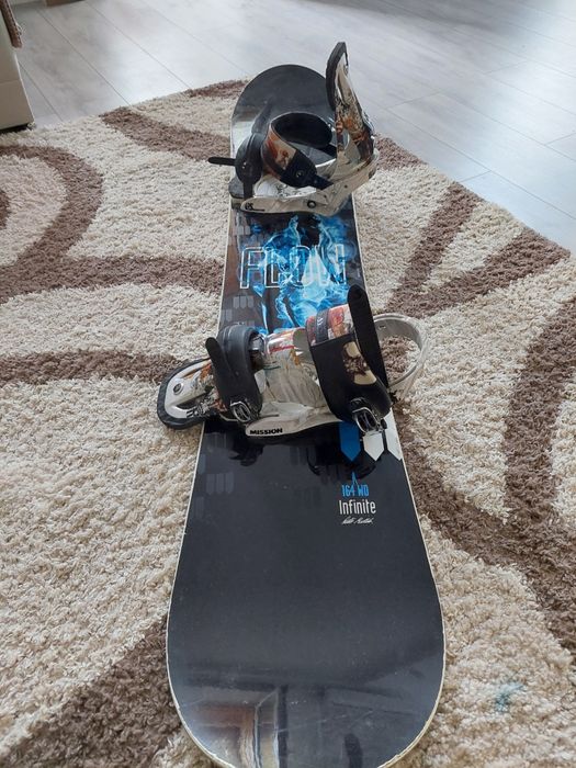 Сноуборд FLOW Infinite 164, крепление  BURTON  Mission