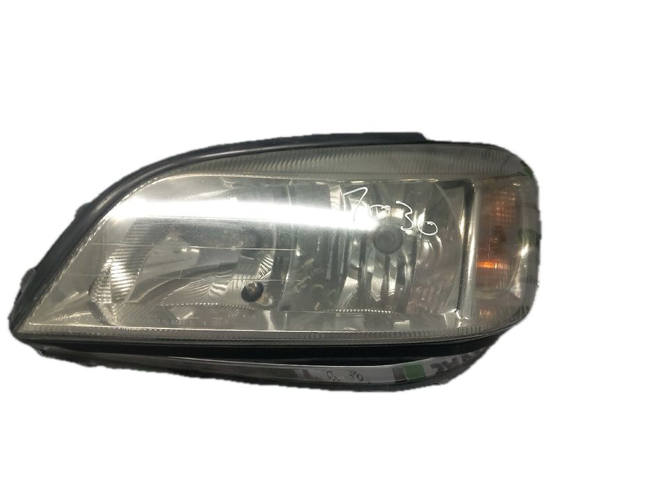 Ótica / farol esquerda OPEL Zafira A (F75_)
