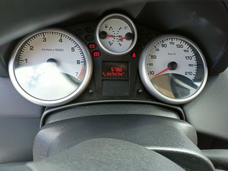 Sprzedam peugeot 207