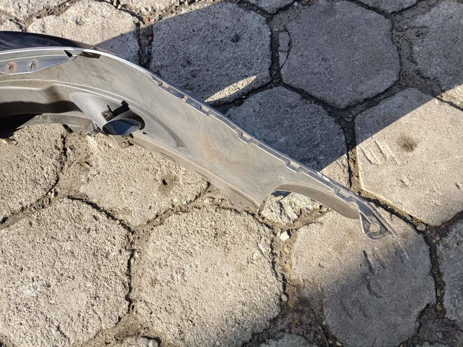 Toyota Avensis t27 zderzak przedni przód skorupa poszycie orginał ładn