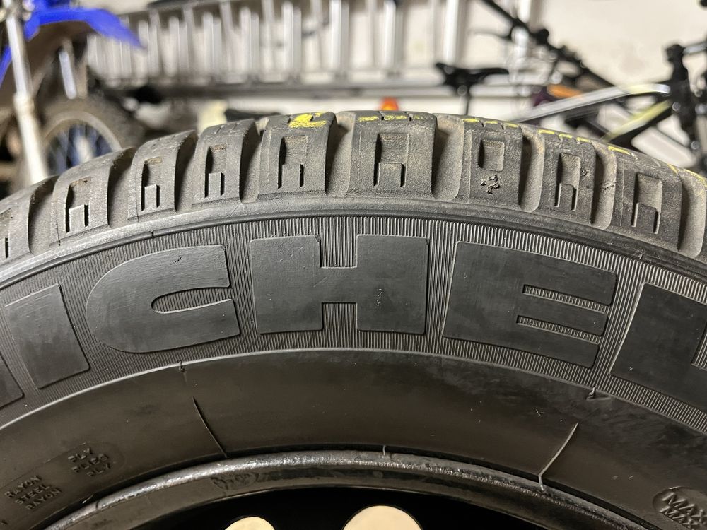 Komplet opon 175/70R13 z felgami stalowymi 4x100 – Michelin / MaxTrek