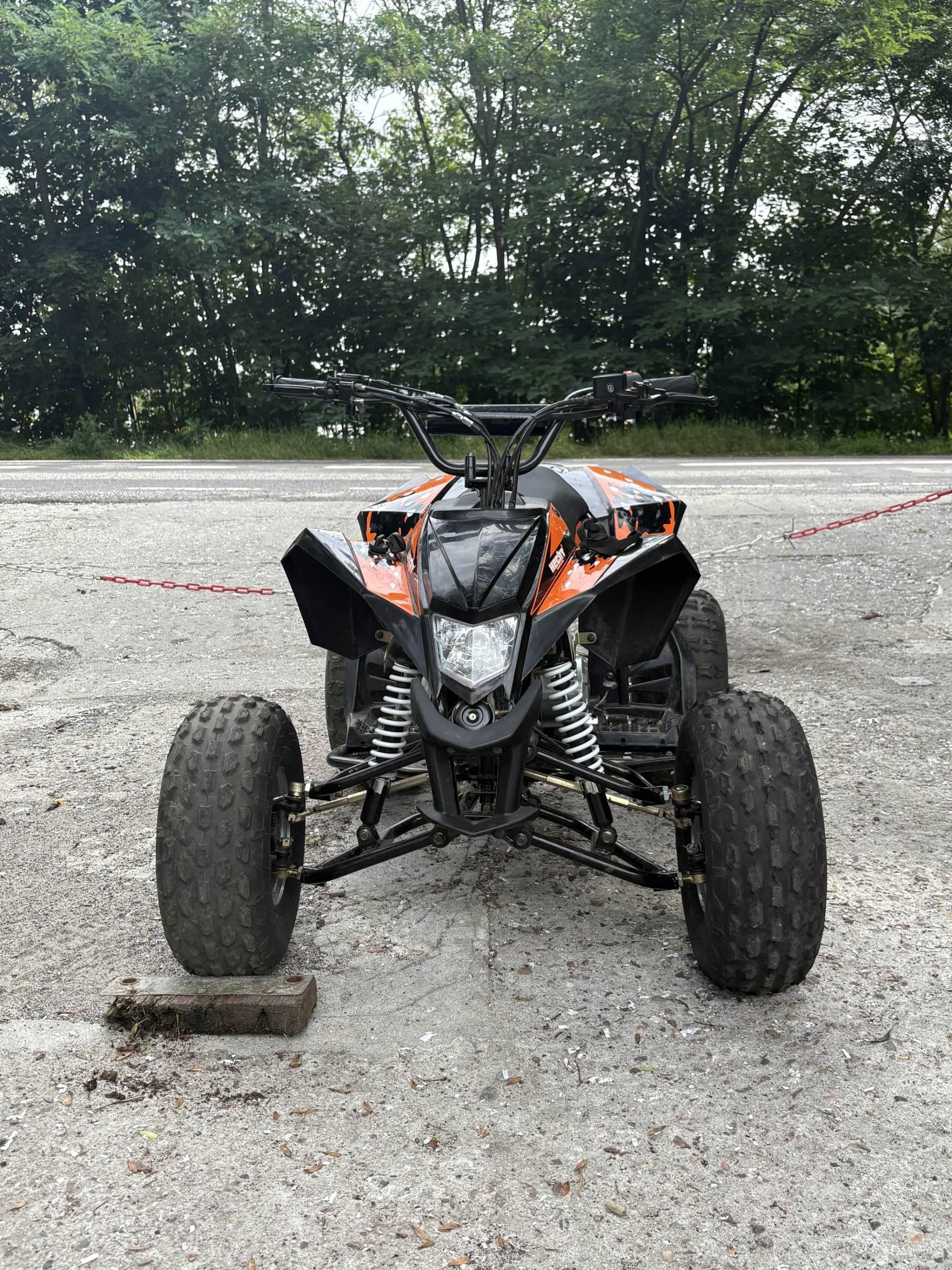 quad spalinowy HECHT 125cm3