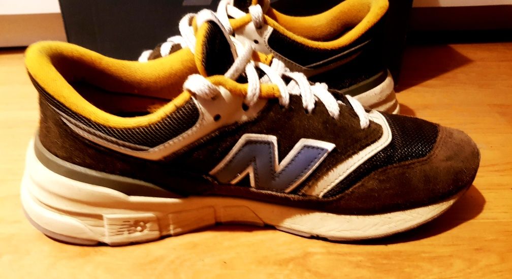 Tênis New Balance 997R tam 43