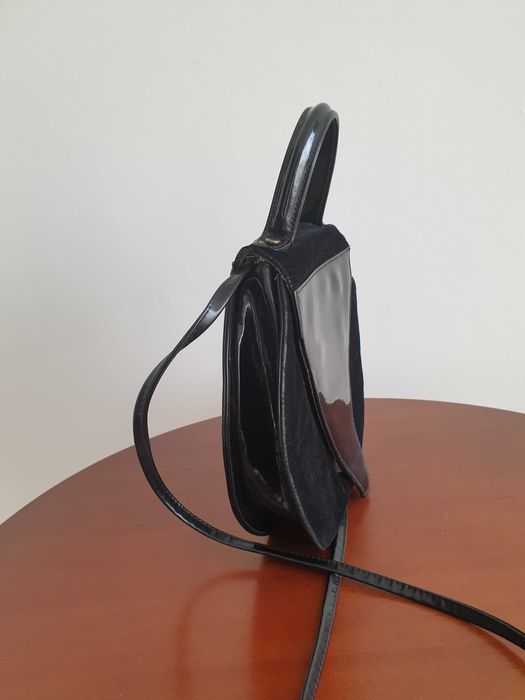 Elegancka niespotykana torebka damska wizytowo balowa czarna.