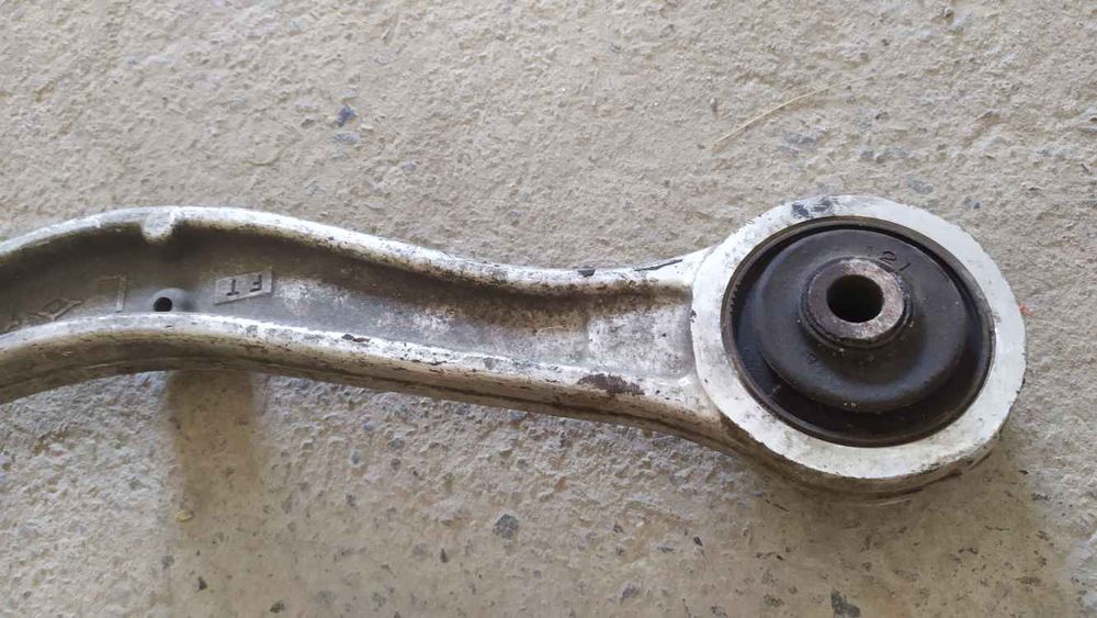 Mitsubishi Lancer X Evo 07- важіль підвіски зад L KU4836 4125A037