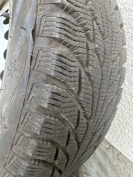 Комлект зимових шин R15 з дисками (4×100)