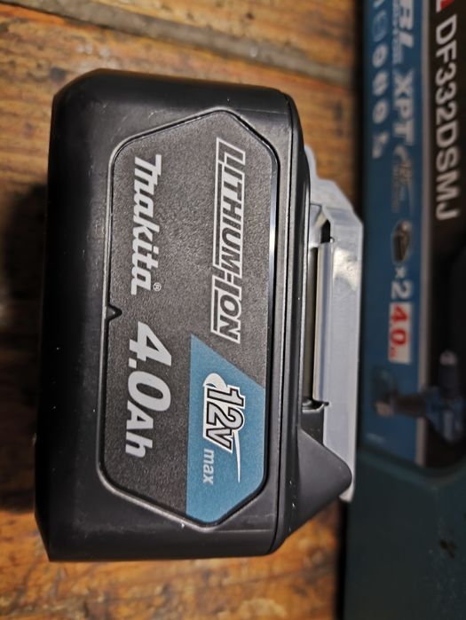 Makita Ładowarka z baterią 12V 4Ah