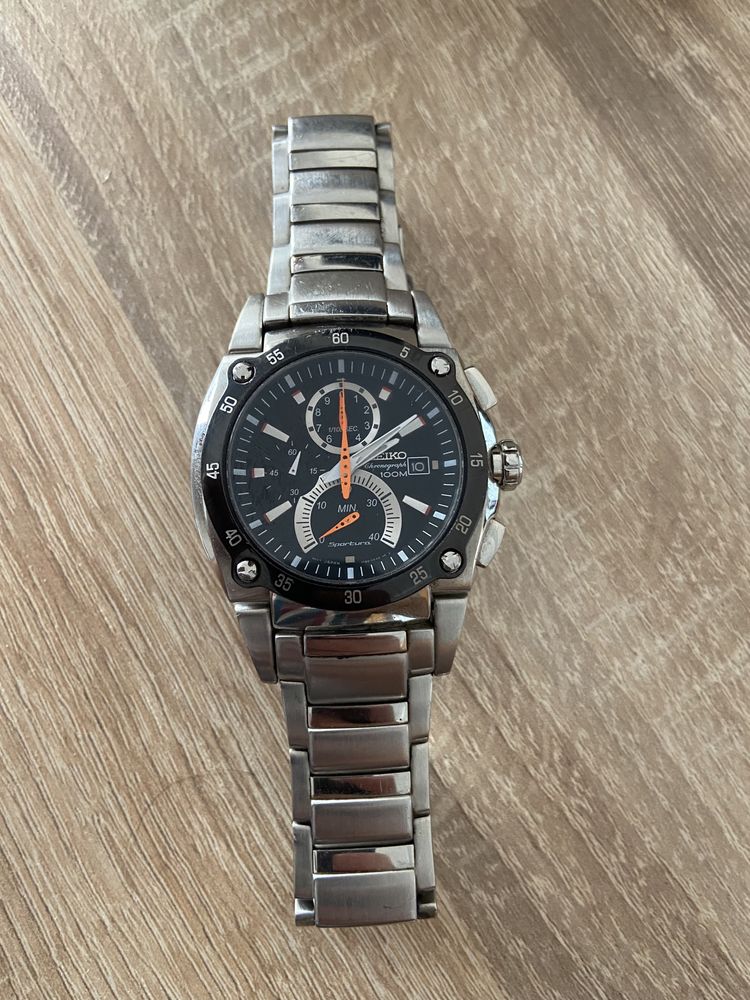 Seiko chronograph 100m