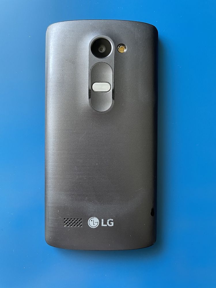Telefon LG leon h320