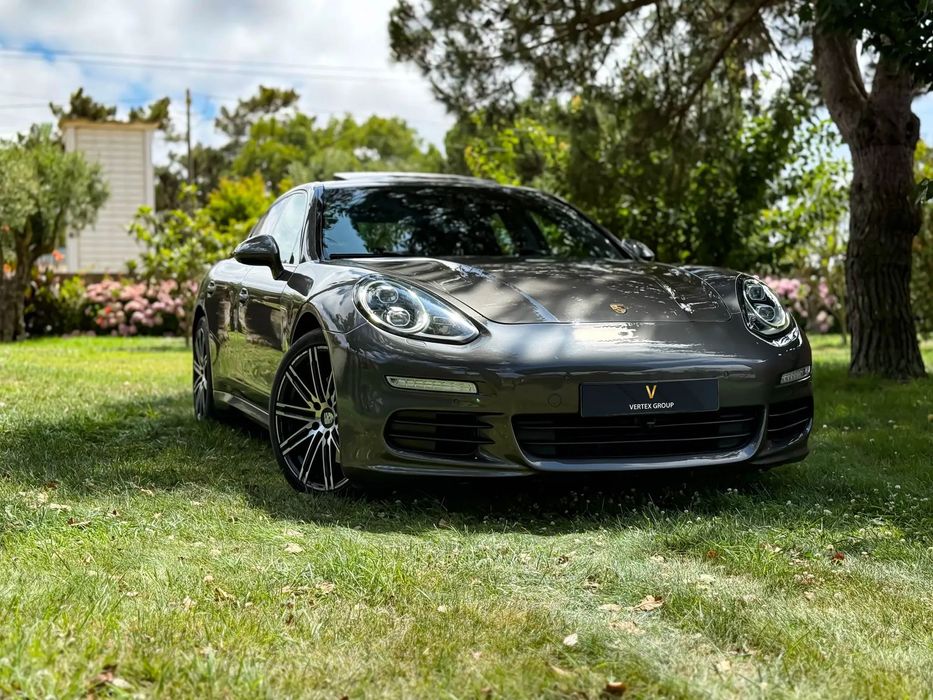Porsche Panamera Standard
