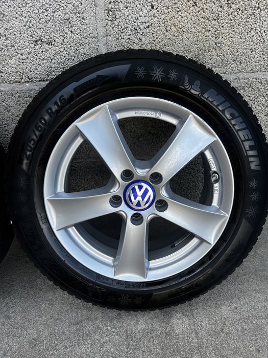 Alufelgi R16 5x112 VW Touran Passat Caddy Opony Zimowe 205/60/16