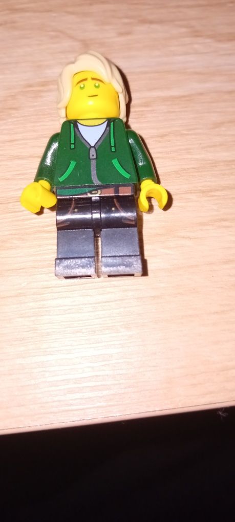 Lego ninjago movie lioyd