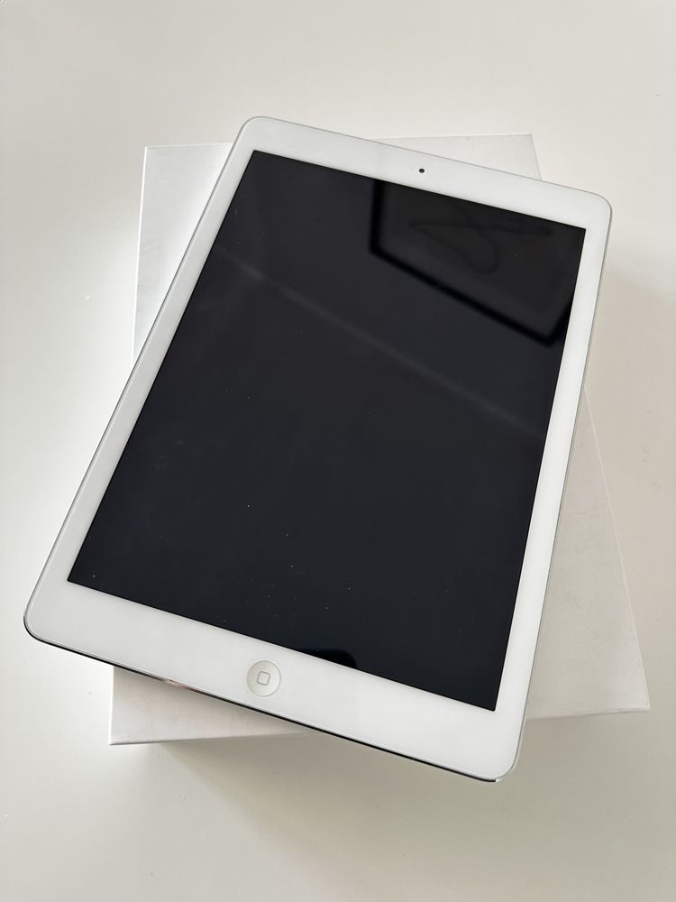 iPad Air Wi-Fi, 32 GB, White