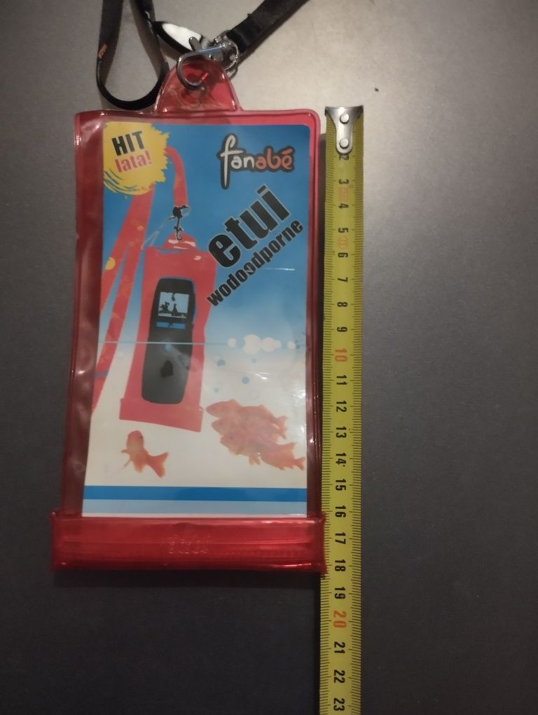 Etui wodoodporne na telefon z smyczką