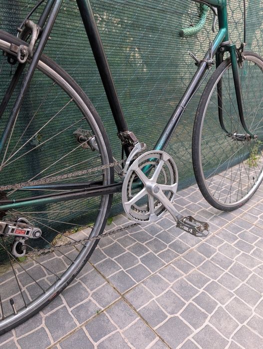 Bicleta verde de estrada vintage