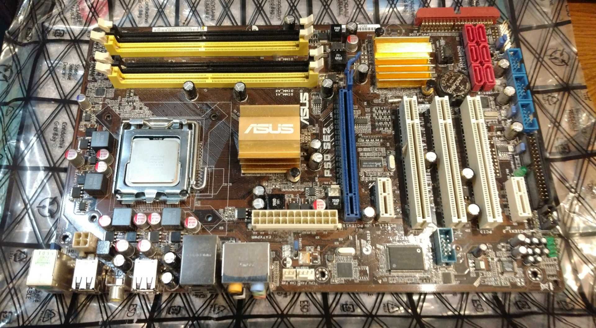 Płyta główna Asus P5Q-SE2 z procesorem Intel Pentium E 6300 2,80 GHz