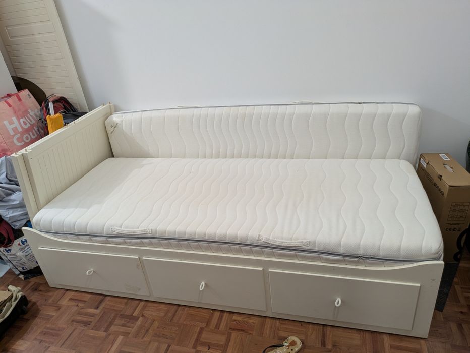 Sofa cama + 2 colchões  ikea Hemnes