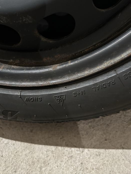 Гарні шини як нові з німеччини!!!
