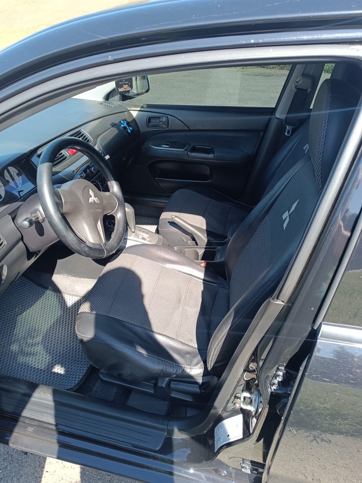 Mitsubishi Lancer 9