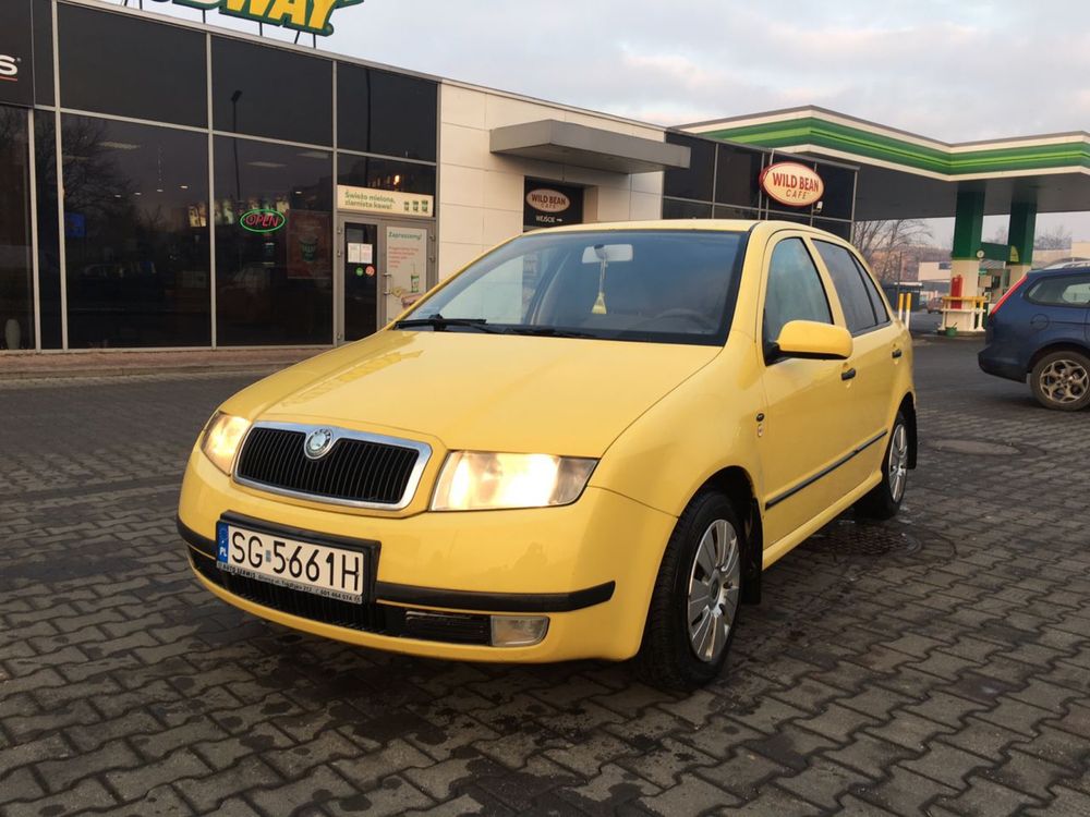 Wynajem aut wypozyczyczalnia Wynająć tanie auto auto na tydzień Kraków
