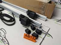 Bagażnik dachowy belki poprzeczki Amazon Basics 132cm B083T53K3P na otwarte relingi.