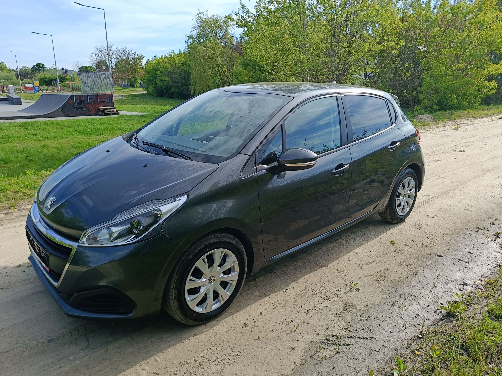 Peugeot 208 1.6 HDi 2017 r