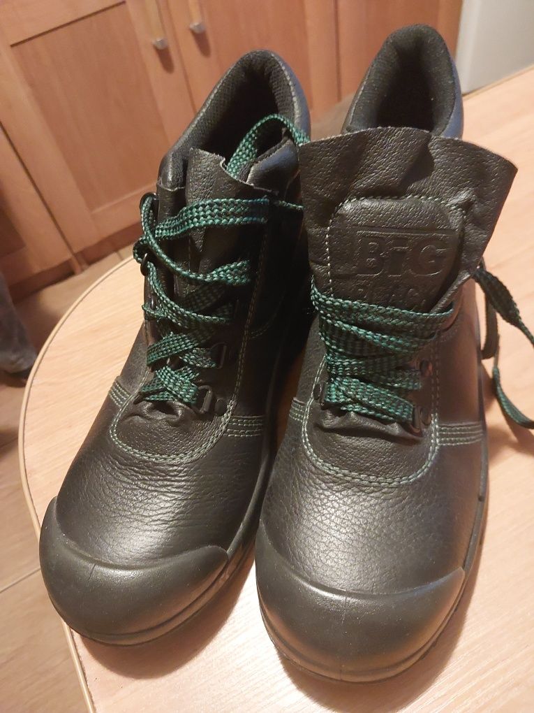 Buty robocze rozm 40 nowe BHP metalowe noski